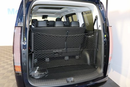 2027 Hyundai Staria - photo 11