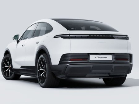 2026 Porsche Cayenne - photo 2