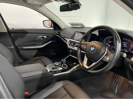 2021 BMW 3-Series - photo 11