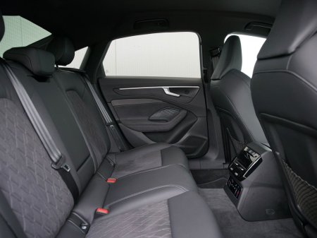 2025 Audi A6 - photo 32