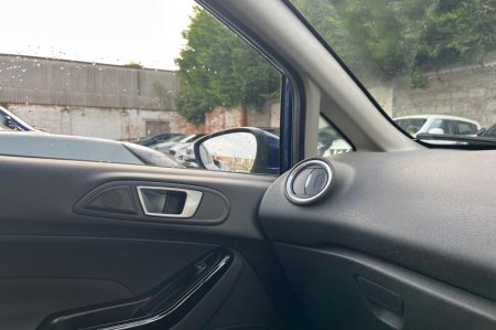 2017 Ford Fiesta - photo 34
