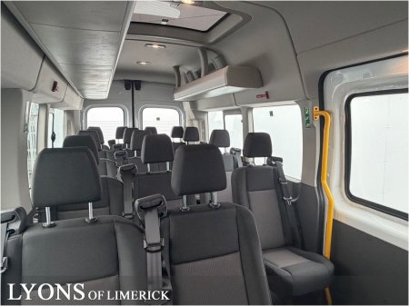 2026 Ford Transit Minibus - photo 3