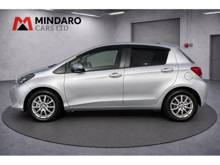 2016 Toyota Yaris - photo 6
