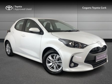 2024 Toyota Yaris Luna