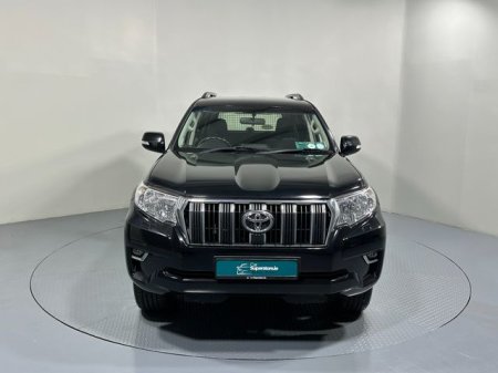 2021 Toyota Land Cruiser - photo 2