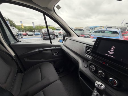 2023 Renault Trafic - photo 22