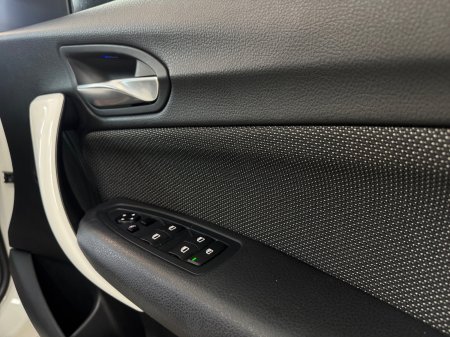 2017 BMW 1-Series - photo 12