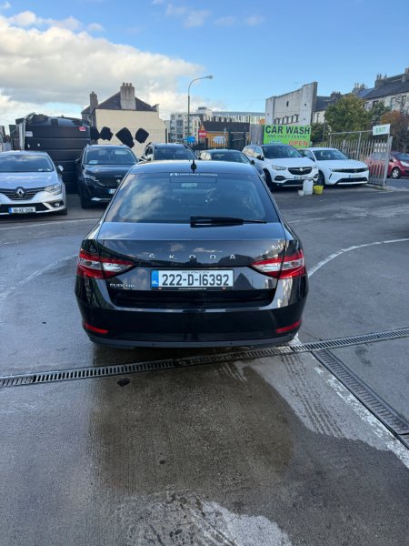 2022 Skoda Superb - photo 5