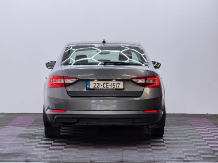 2022 Skoda Superb - photo 5
