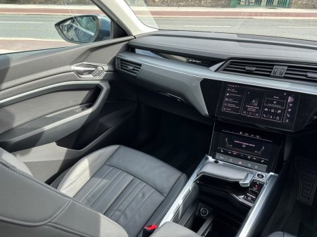 2024 Audi Q8 e-tron - photo 18