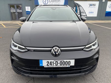 2024 Volkswagen Golf - photo 2