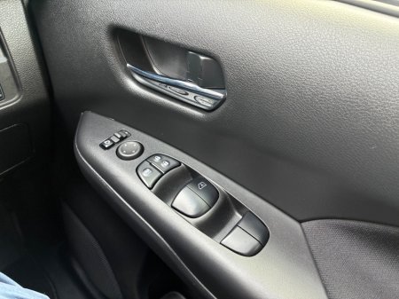 2017 Nissan Serena - photo 19