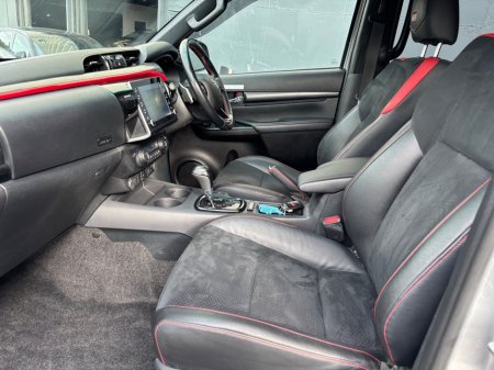 2023 Toyota Hilux - photo 12