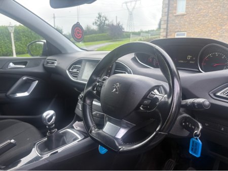 2016 Peugeot 308 - photo 9