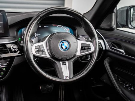2022 BMW 5-Series - photo 13