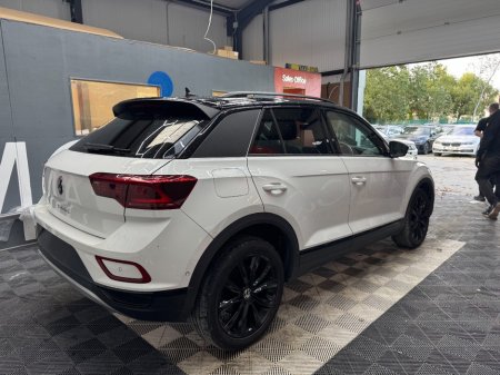 2024 Volkswagen T-Roc - photo 3