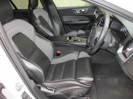 2022 Volvo V60 - photo 14