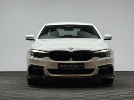 2020 BMW 5-Series - photo 2