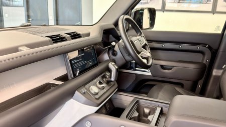 2023 Land Rover Defender - photo 18