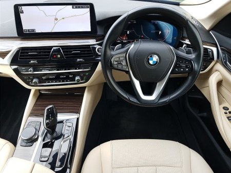 2023 BMW 5-Series - photo 5