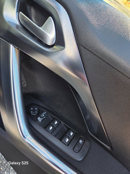 2017 Peugeot 2008 - photo 14