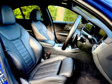 2022 BMW 3-Series - photo 17