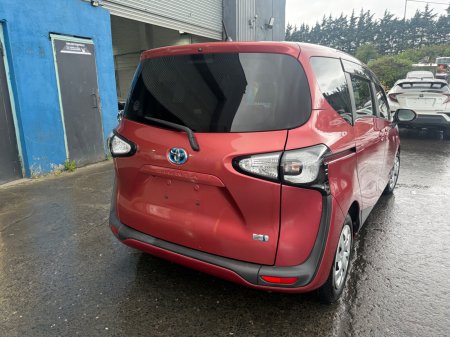 2017 Toyota Sienta - photo 5