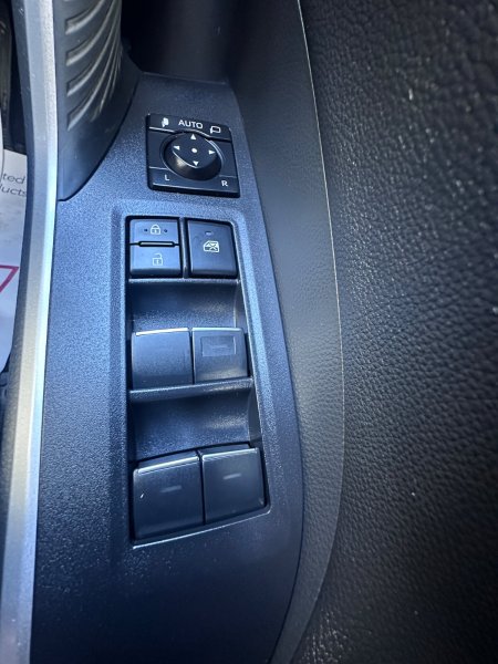 2024 Toyota RAV4 - photo 10