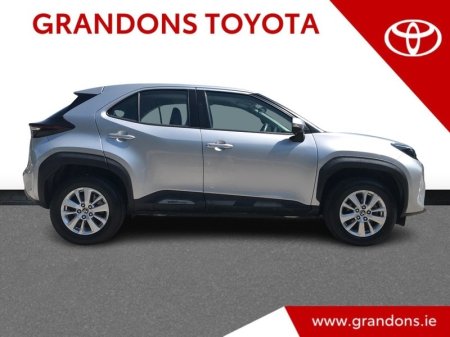 2024 Toyota Yaris Cross - photo 3