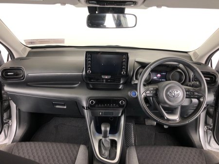 2023 Toyota Yaris - photo 8
