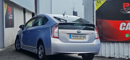 2014 Toyota Prius - photo 4