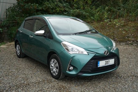 2017 Toyota Vitz