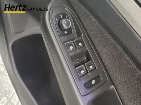 2023 Volkswagen Golf - photo 18