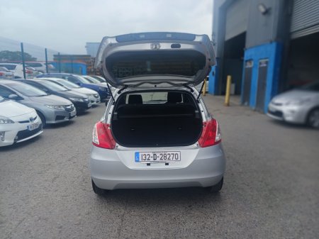 2013 Suzuki Swift - photo 15
