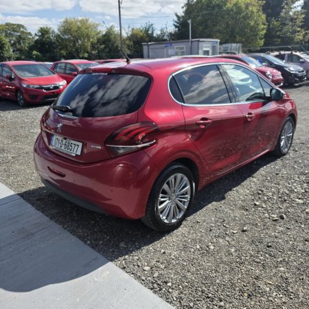 2017 Peugeot 208 - photo 6