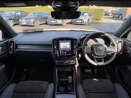 2023 Volvo XC40 - photo 13
