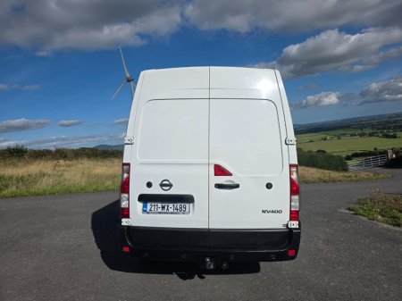 2021 Nissan NV400 - photo 9