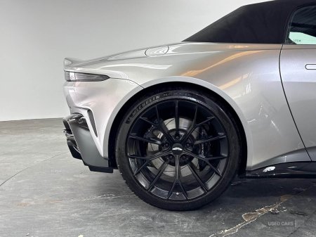 2025 Aston Martin Vantage - photo 24