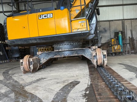 0 JCB 