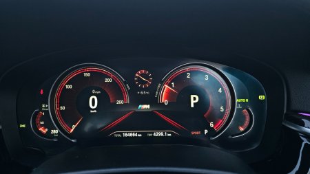 2017 BMW 5-Series - photo 32