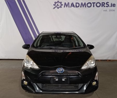 2016 Toyota Aqua - photo 2