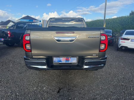 2023 Toyota Hilux - photo 6