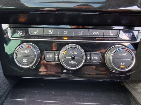 2017 Volkswagen Passat - photo 26