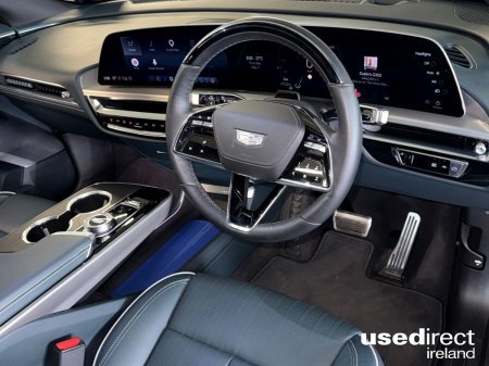 2025 Cadillac Lyriq - photo 9