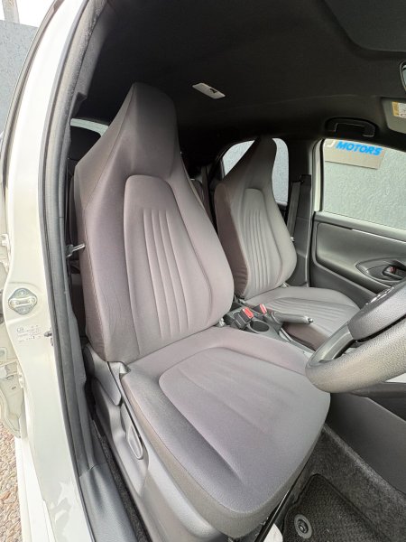 2021 Toyota Yaris - photo 4