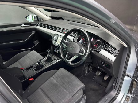 2022 Volkswagen Passat - photo 12
