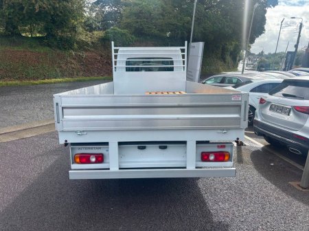 2026 Nissan Interstar - photo 8