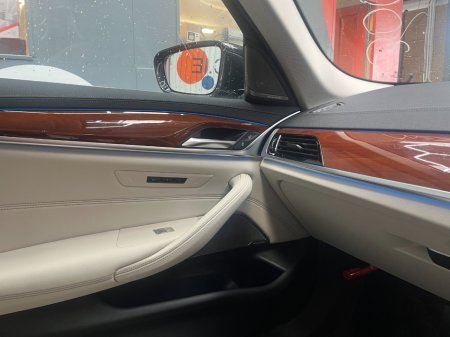 2021 BMW 5-Series - photo 14