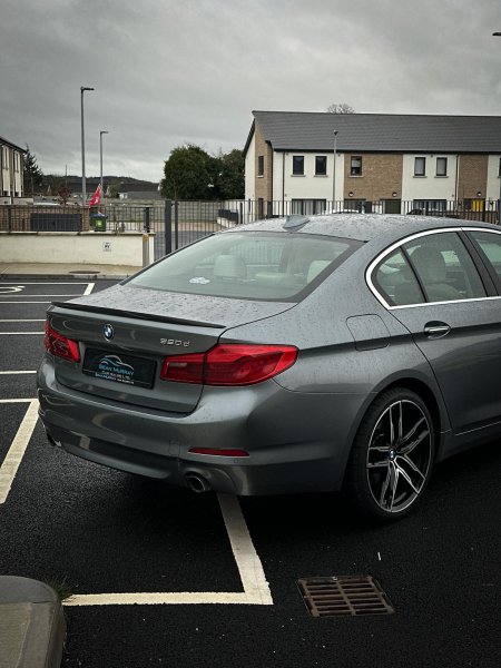 2018 BMW 5-Series - photo 8