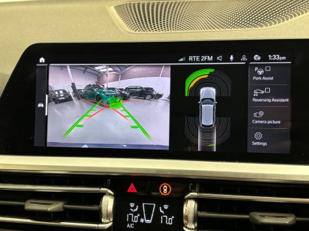 2022 BMW 3-Series - photo 17